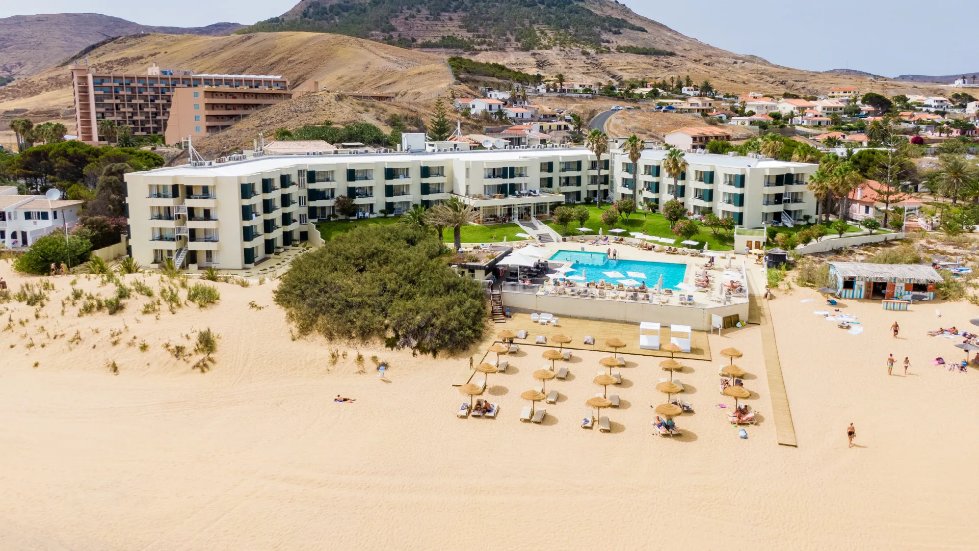 Vila Baleira Suites 